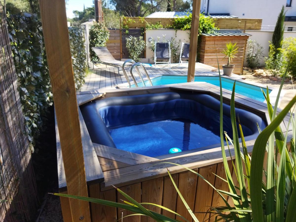 Maison 5 Personnes En Garrigue - Piscine-Spa Prive Langlade Экстерьер фото